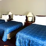 Fairway Inn By The Falls
